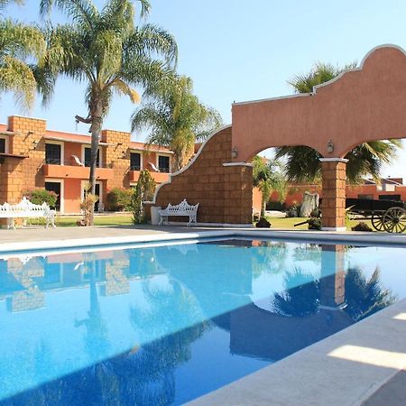 Hotel Meson Del Puente Acámbaro Eksteriør billede