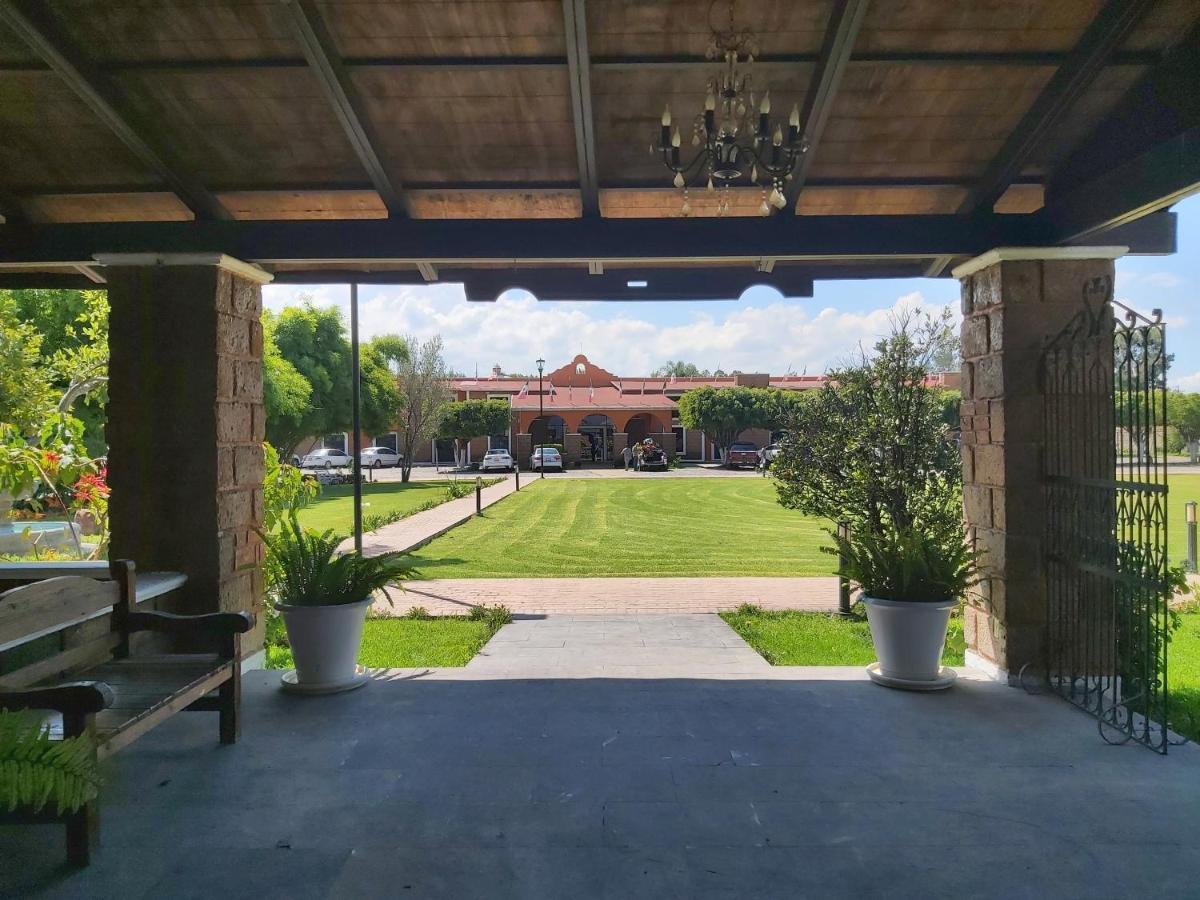Hotel Meson Del Puente Acámbaro Eksteriør billede