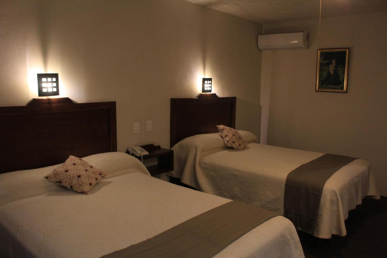 Hotel Meson Del Puente Acámbaro Eksteriør billede